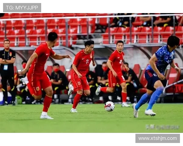 中国足球迎战卡塔尔队期待精彩对决展现球队实力与战术魅力