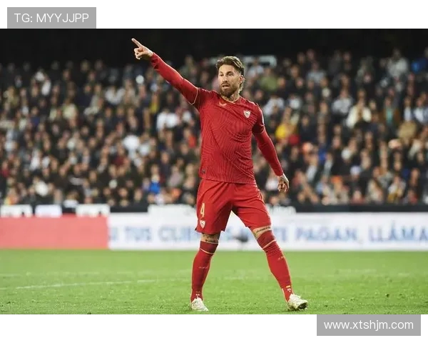 莱万领衔球队新征程展现无限潜力与激情的足球盛宴 莱万领衔球队新征程展现无限潜力与激情的足球盛宴