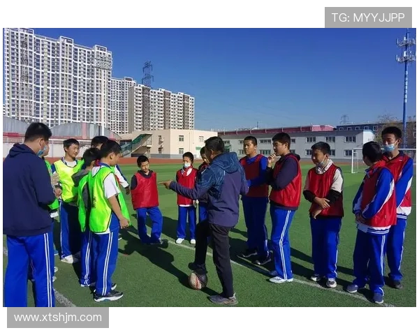 北京足球队灵活战术揭秘：如何在赛场上游刃有余展现实力与智慧